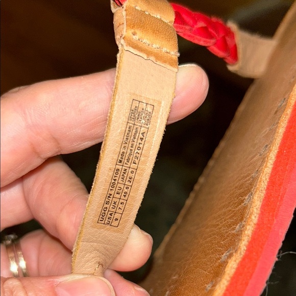 UGG Tan and Red T-Strap Sandals - Picture 9 of 9